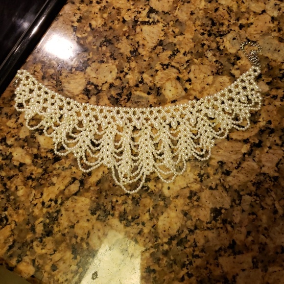 Choker - Picture 1 of 1